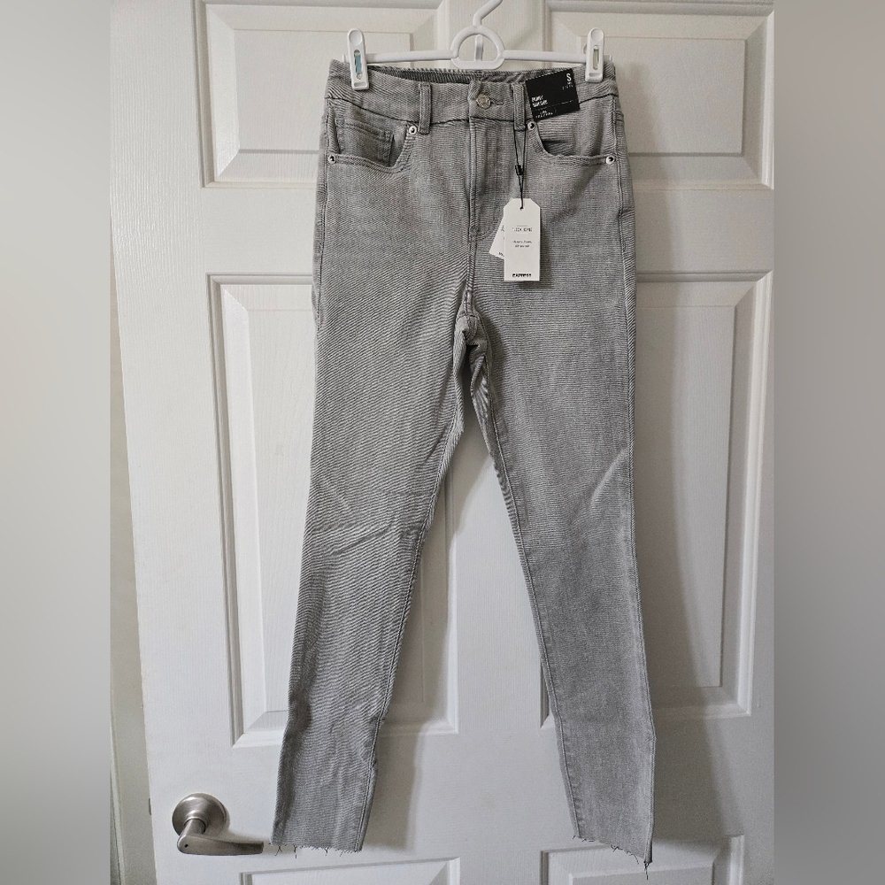 Express Small (0/2/4) Flexx Skinny High Rise Jeans